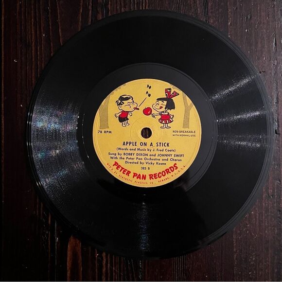 Peter Pan Records Vintage 45 rpm Records (Set of 3) - Picture 5 of 7